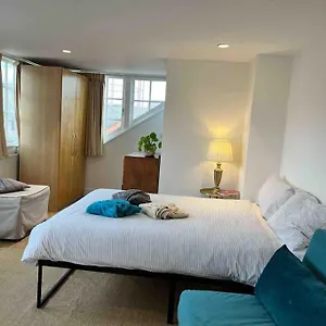 Cb53 Tower Bridge Townhouse 2 Bathrooms & Free Parking Сasa de vacaciones Londres